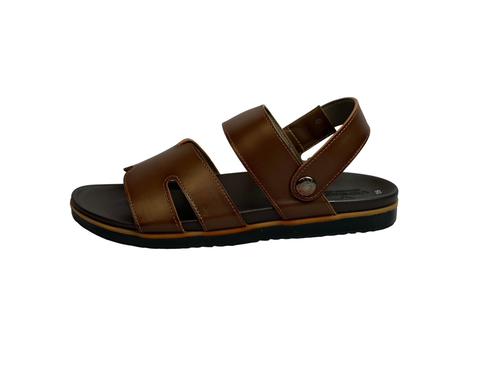 SANDAL 1